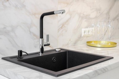 Installation de granit &agrave; Saint-Louis : les secrets d'une finition durable